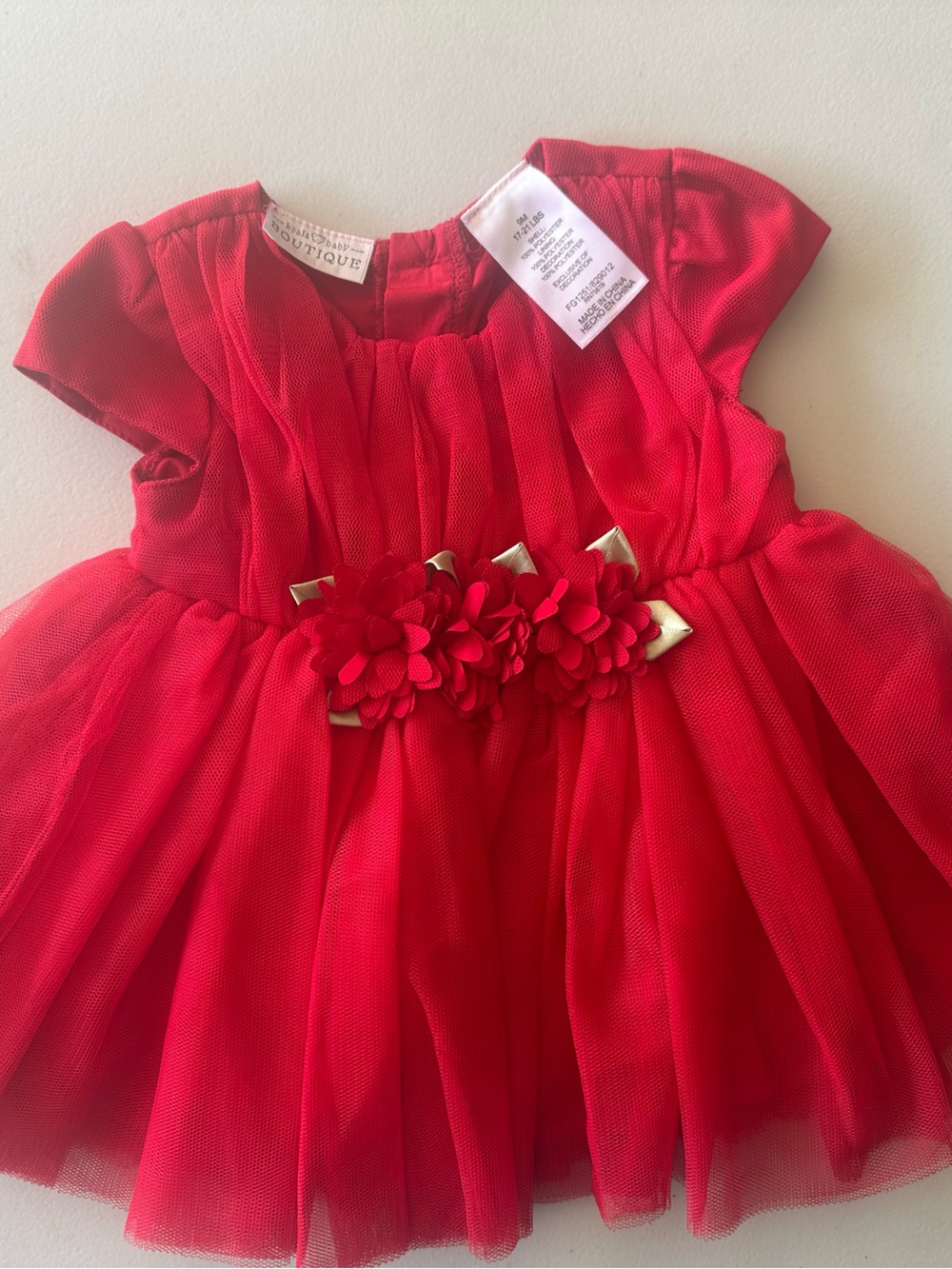 Red Floral Tulle Party Dress for Kids
Koala Baby BoutiqueSize: 9M (17–21 lbs)
